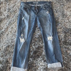 Distressed boyfriend jeans